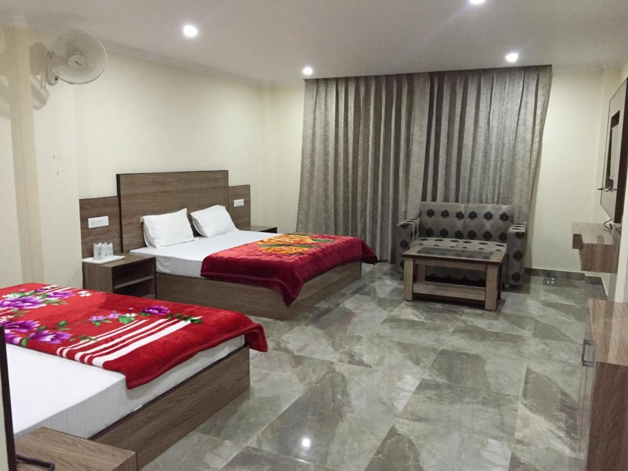 Hotel Hukam'S Holiday Home Kasol Exterior foto