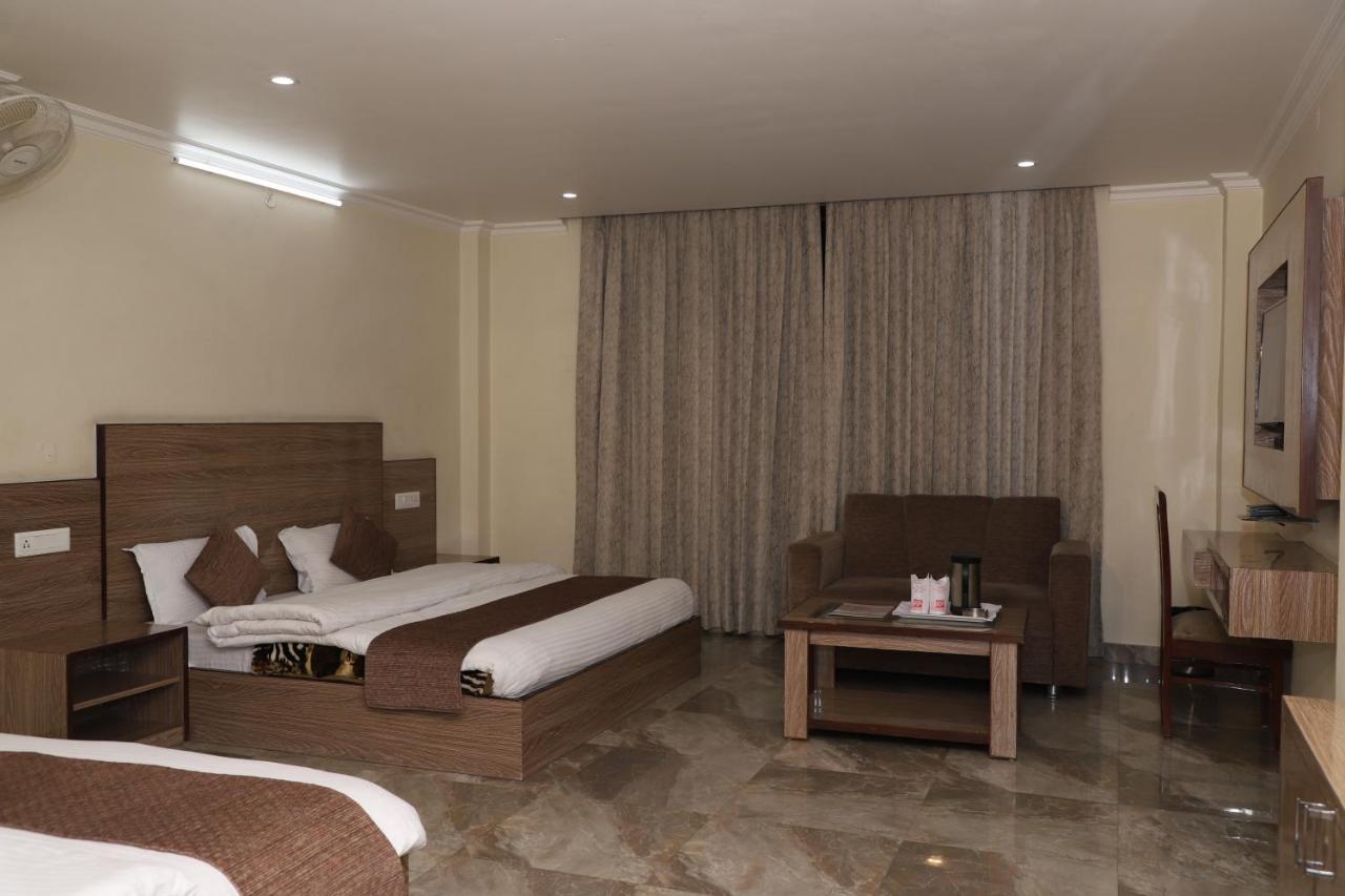 Hotel Hukam'S Holiday Home Kasol Exterior foto